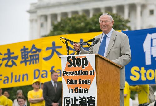 圖3：國會外交事務委員會資深成員達納﹒羅拉巴克（Dana Rohrabacher）