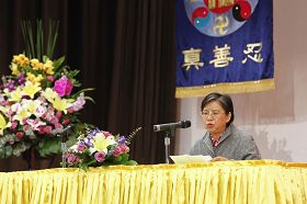 學員在香港法會上分享修煉心得體會