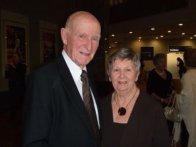 哈爾伯格勛爵（Halberg）和夫人