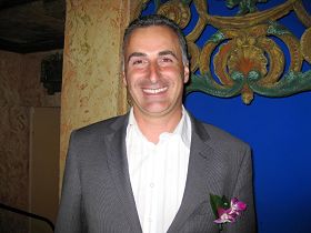 '紐省議員John Sidoti'