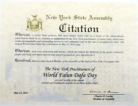 眾議員查爾斯•萊瓦（Charles