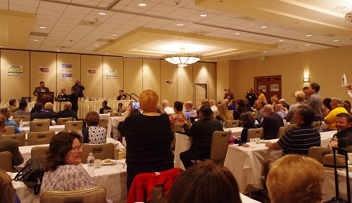 圖1：「加州共和黨聯盟」（California Republican Assembly）三月三日全體投票通過反強摘器官決議。圖為當天議會現場。