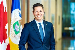 '圖12：溫尼伯（Winnipeg）市長布瑞恩‧褒曼（Brian Bowman）。'