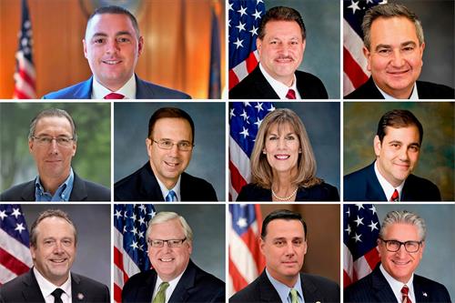 圖2：發起及共同發起恭賀二零二二年五月十三日第二十三屆「世界法輪大法日」決議案的紐約州參議員。第一行從左至右：發起人馬圖奇（Mike