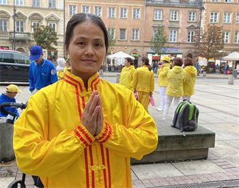 圖5：來自捷克的越南裔法輪功學員誇奇（Quách）女士