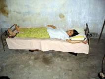 '週慧敏在成都市青羊區醫院遭受迫害的場景演示'