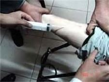 '酷刑演示：注射不明藥物'